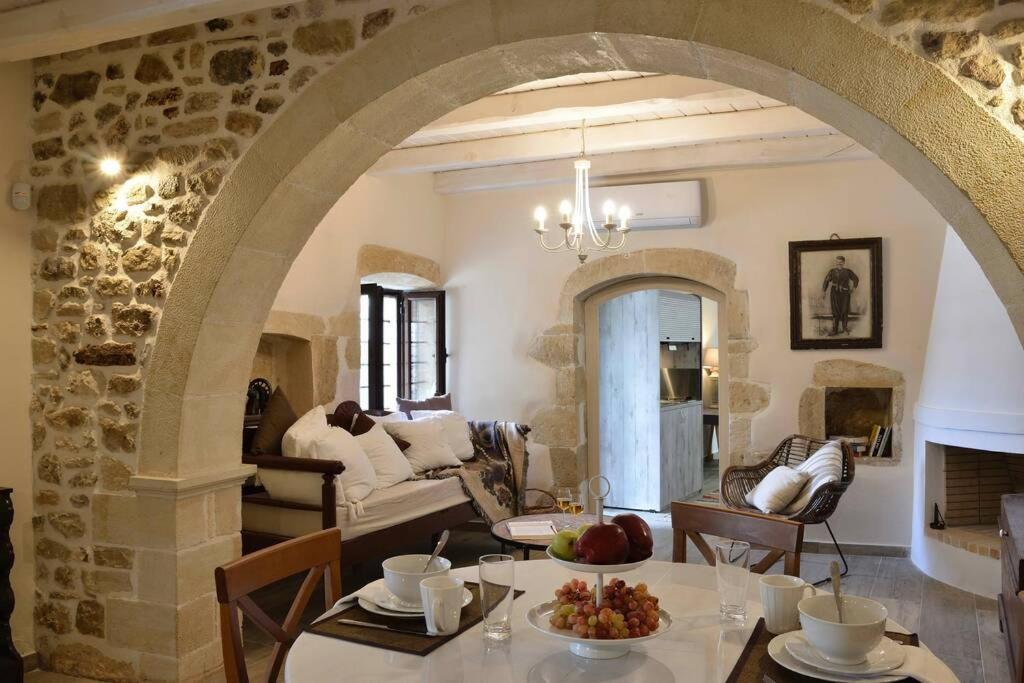 Villa Christini A Luxury Villa With Amazing Views Tzitzifés エクステリア 写真