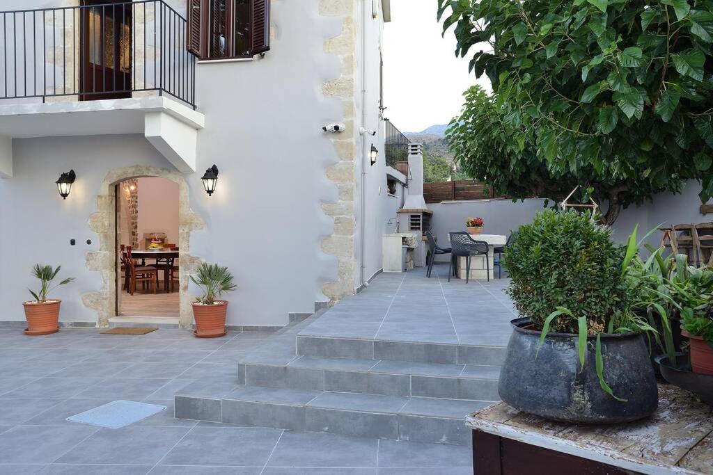 Villa Christini A Luxury Villa With Amazing Views Tzitzifés エクステリア 写真
